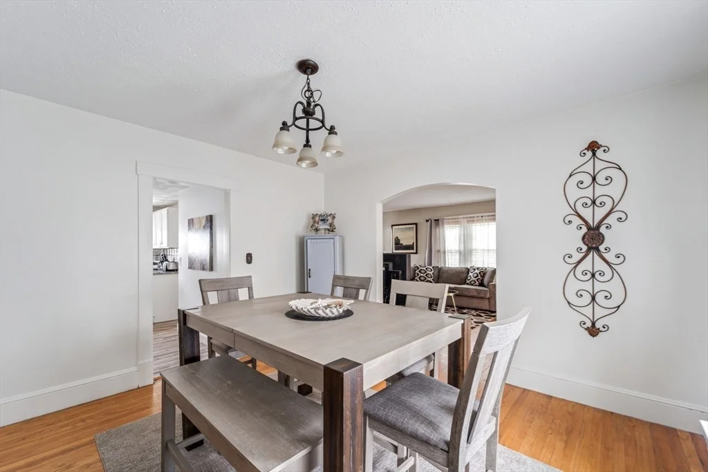Photo of 44 Gillette Ave
