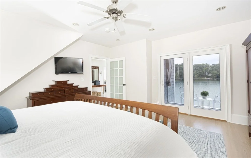 Photo of 135 Lake Ave