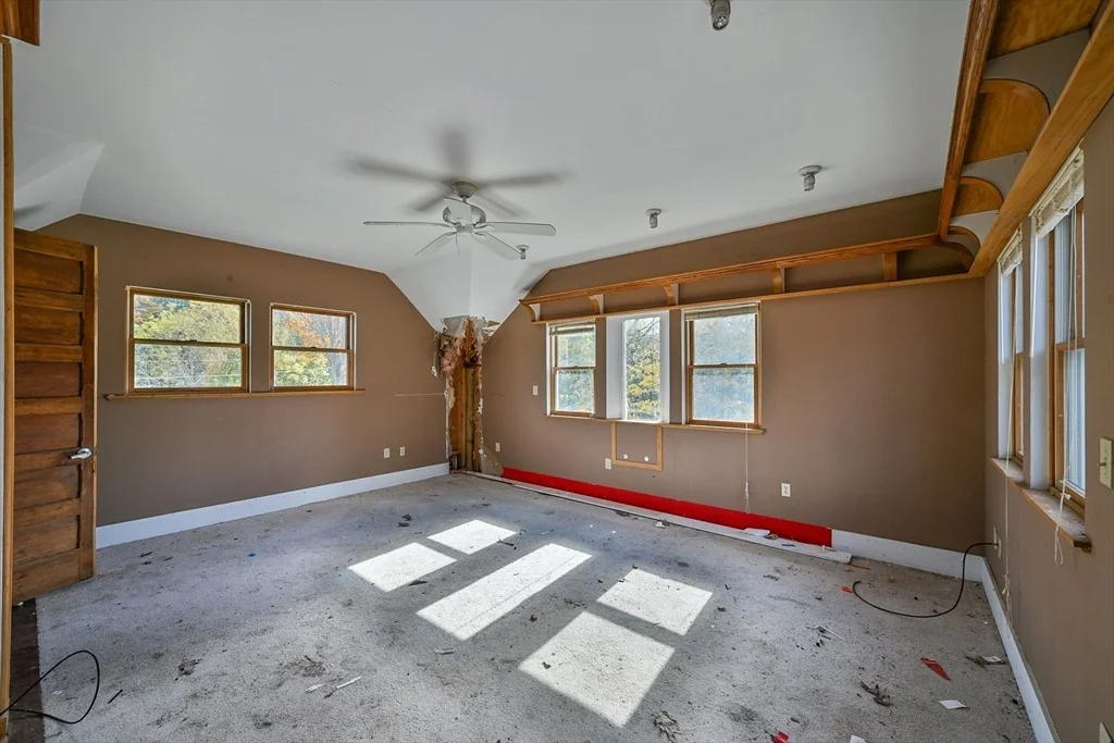 Photo of 18 Kingsbury Rd