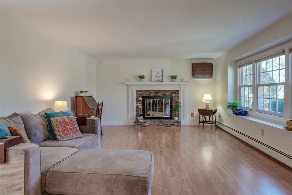 Photo of 56 Chase Rd