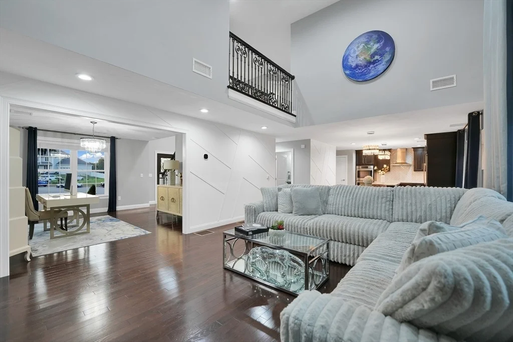 Photo of 47 Devol Ave