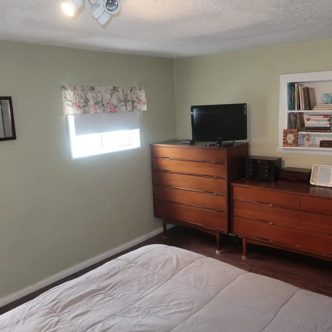 Photo of Unit 23 at 846 Broadway