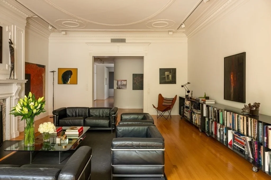 Photo of Unit B at 175 Commonwealth Avenue