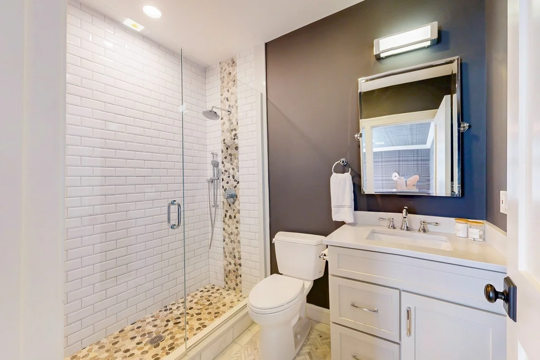 Photo of 370 Grove St