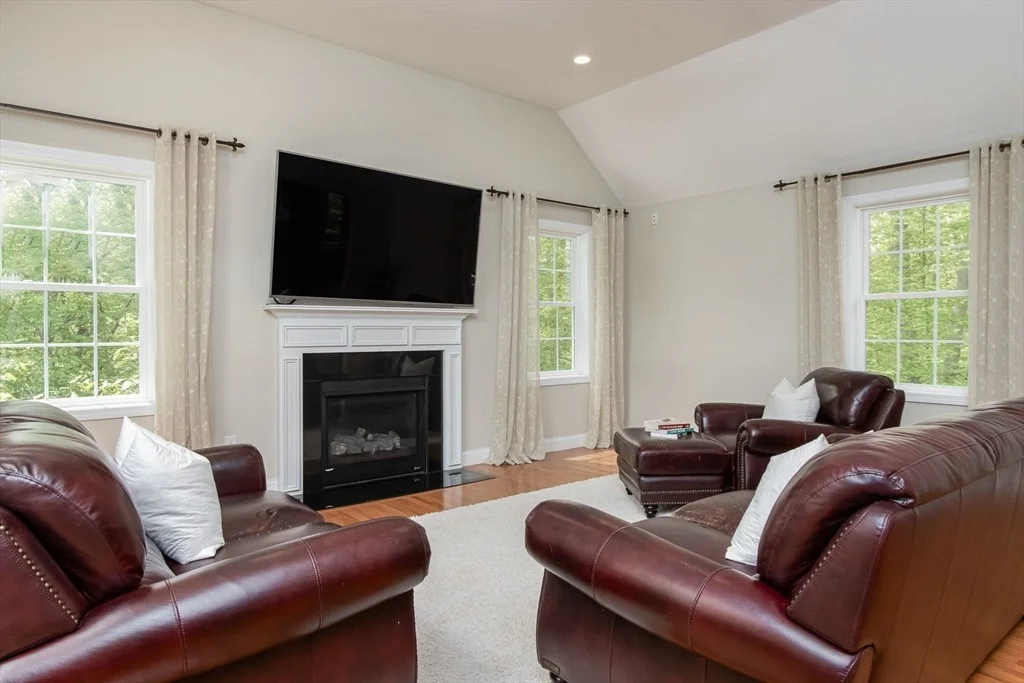 Photo of 78 Tavern Rd