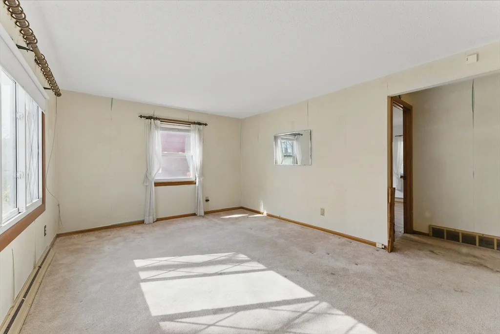 Photo of 52 Forest Glen Dr