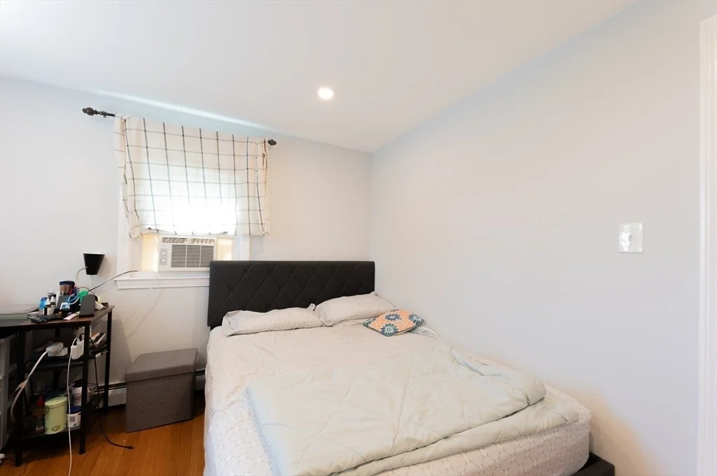 Photo of 37 Maple Ave