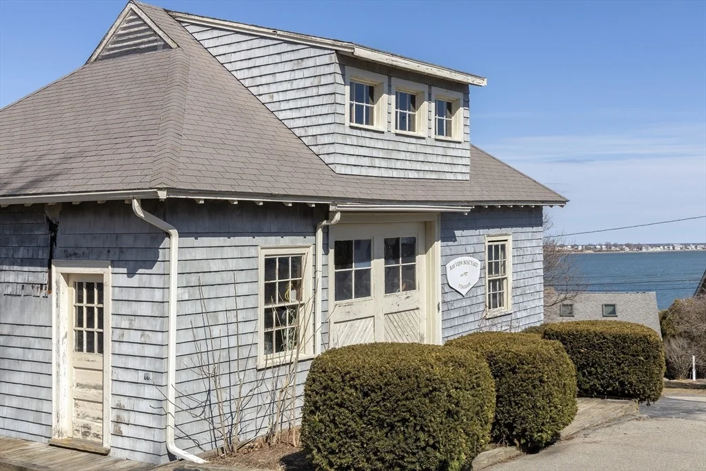 Photo of 4 Bay View Ave
