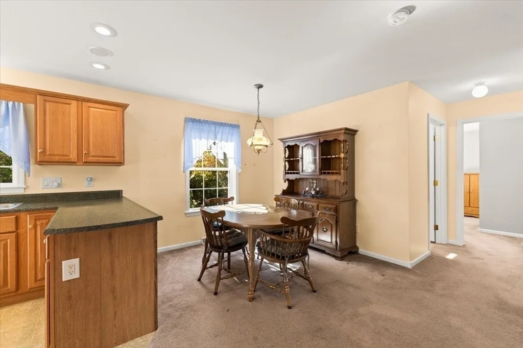Photo of 84 Lark Ln