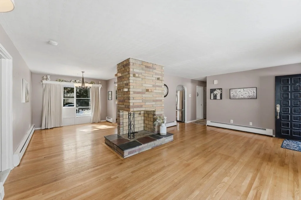 Photo of 93 Blue Bell Rd