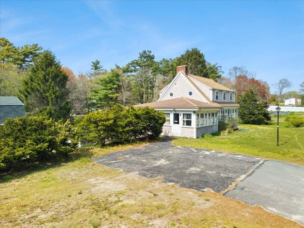 Photo of 57 Onset Ave