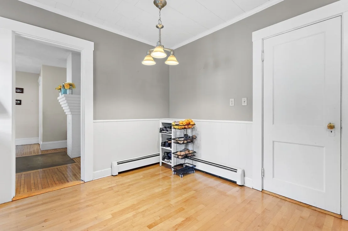 Photo of 121 Bridge St