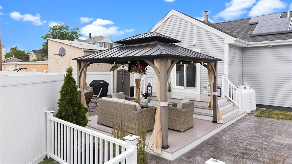 Photo of 127 Middlesex St