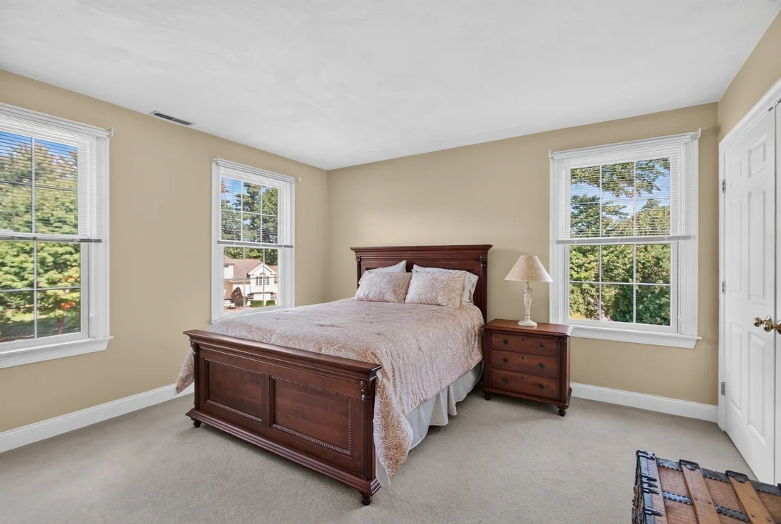 Photo of 21 Somerset Dr