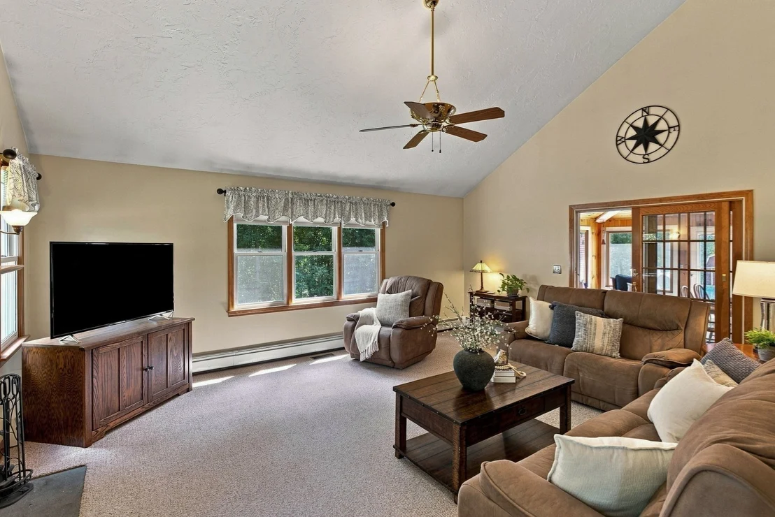 Photo of 10 Danielle Drive