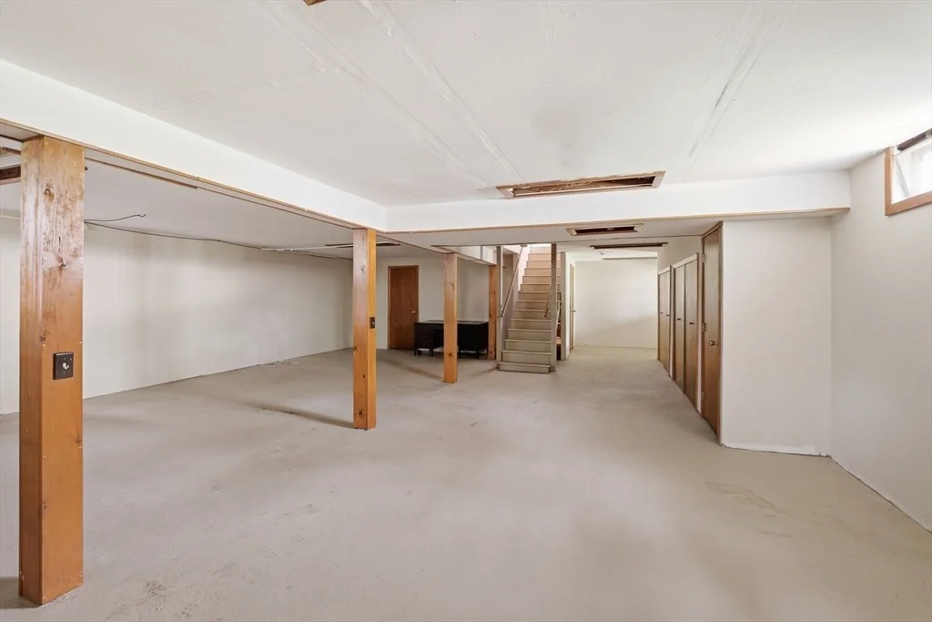 Photo of 1 Aspen Rd