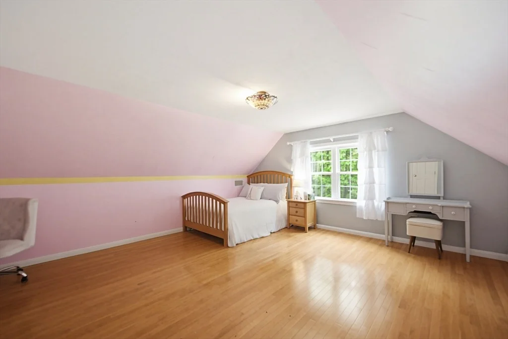 Photo of 77 Oxbow Dr