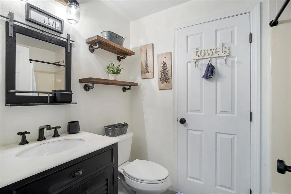 Photo of 50 Currycomb Cir