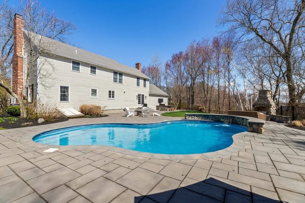 Photo of 243 Bear Hill Rd