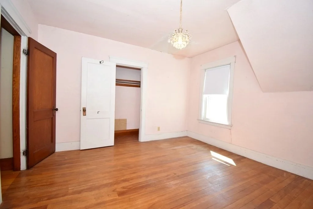Photo of 128 Grandview Avenue