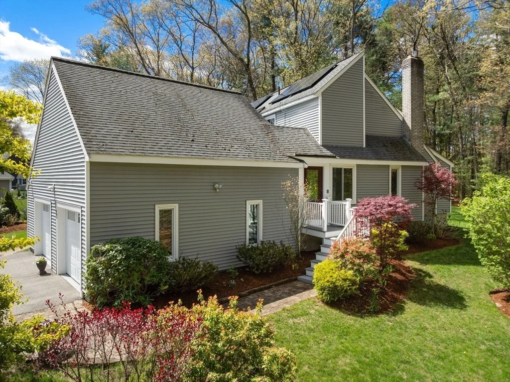 Photo of 32 Sherborne Cir