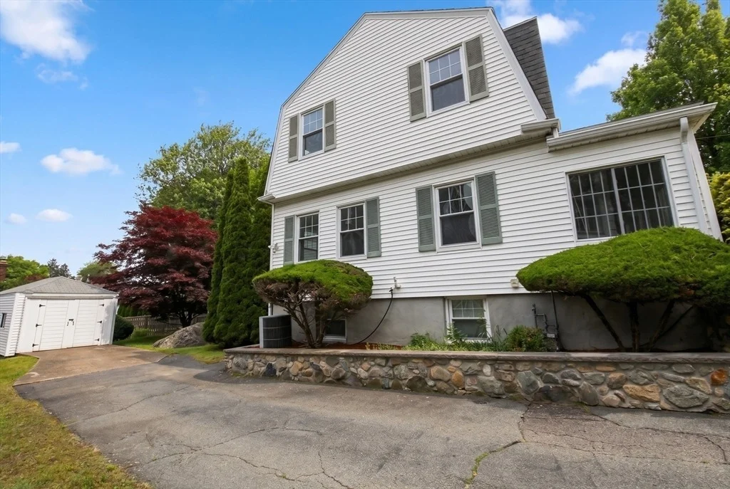 Photo of 233 Florence Ave