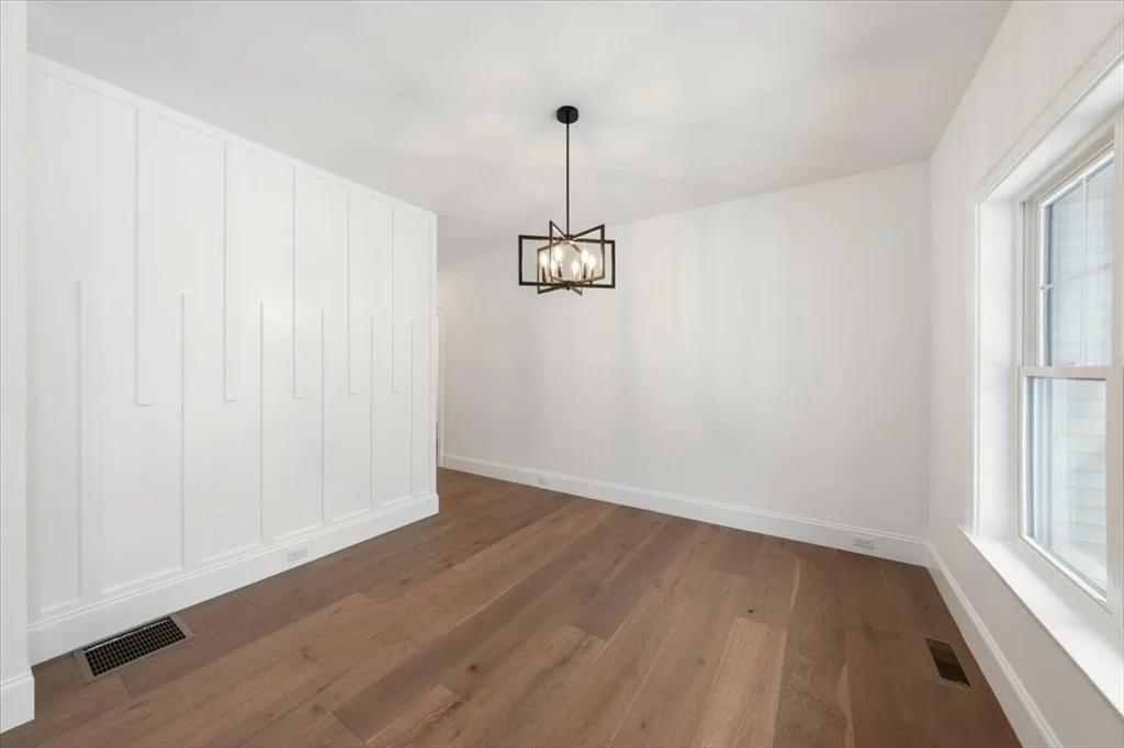 Photo of 37 Longfellow Rd
