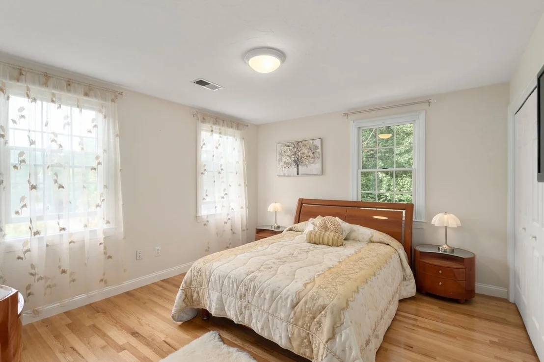 Photo of 20 Fern Brook Cir