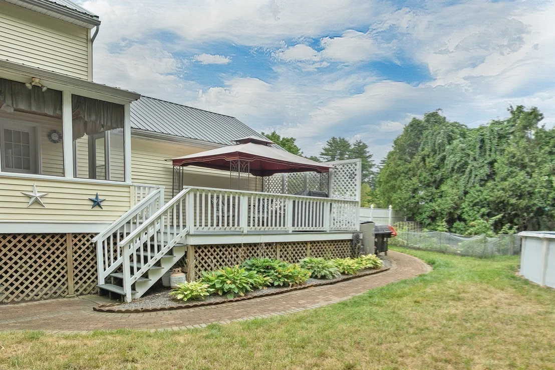 Photo of 14 Burnside Ln