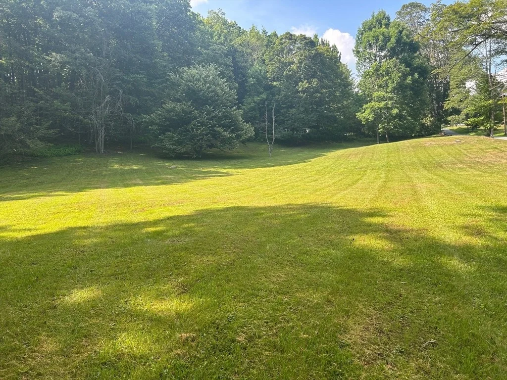 Photo of 60 Avery Brook Rd