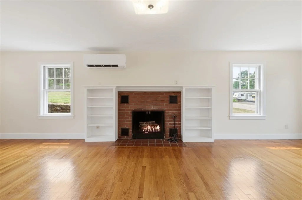 Photo of 375 Fredette Street