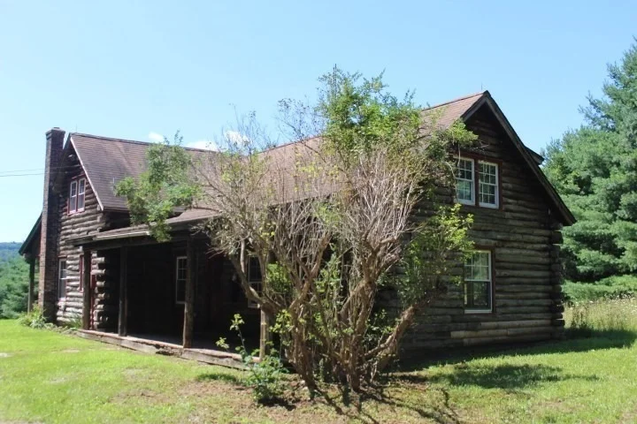 Photo of 1352 Ashfield Rd