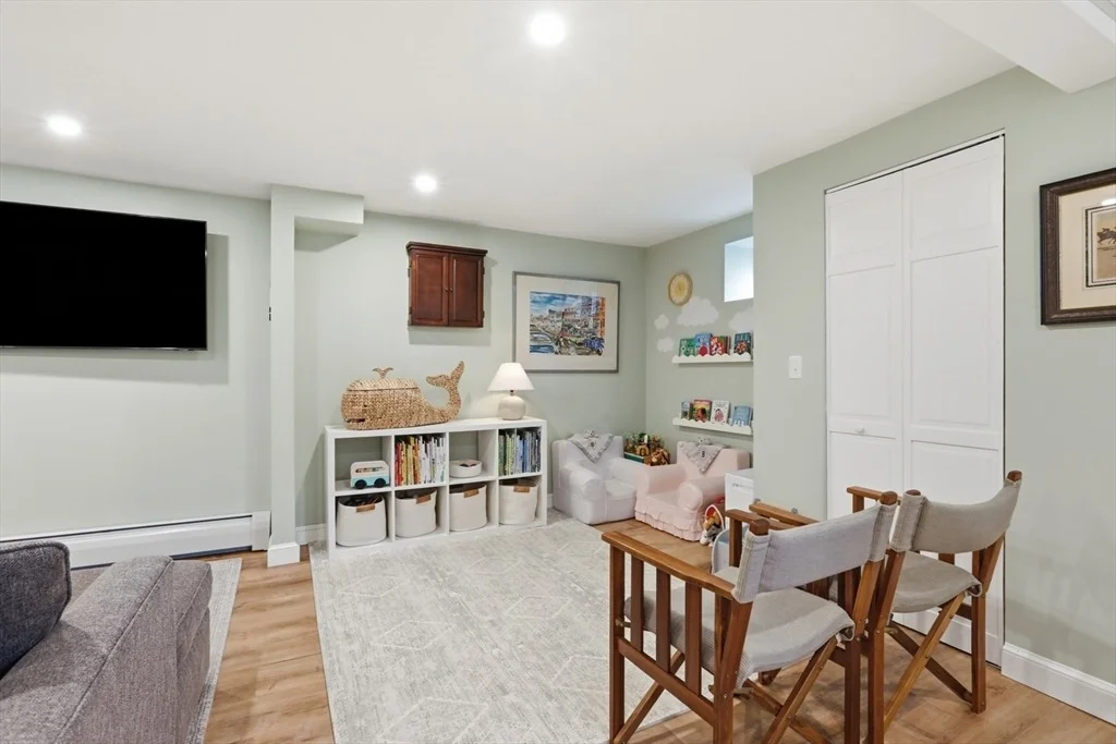 Photo of 9 Mendum Street
