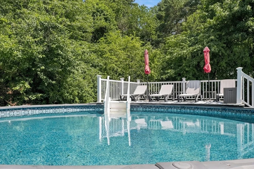 Photo of 67 Surrey Dr