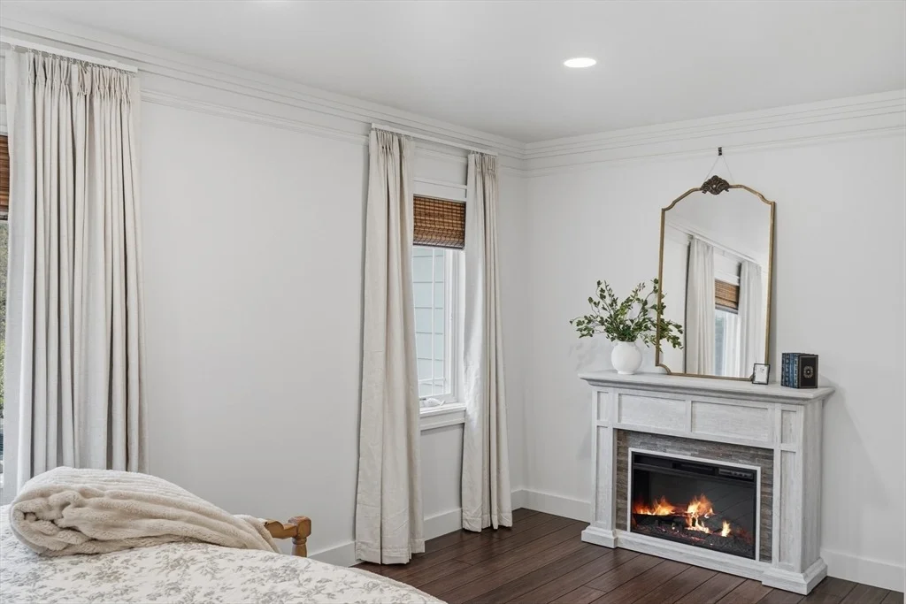 Photo of 158 Pinecrest Rd