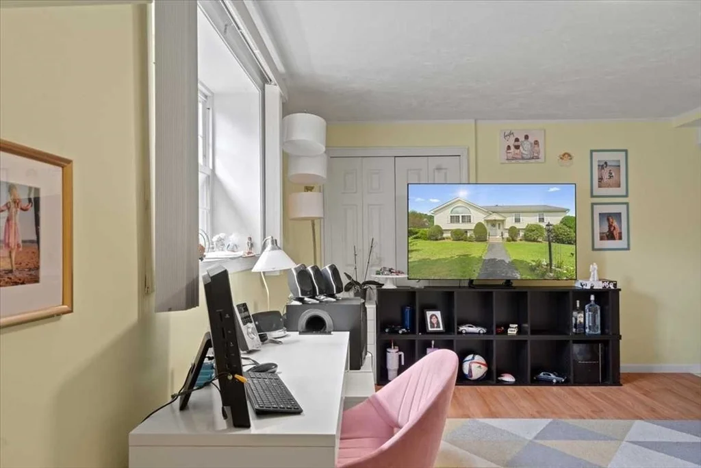 Photo of 6 Moreland Green Dr