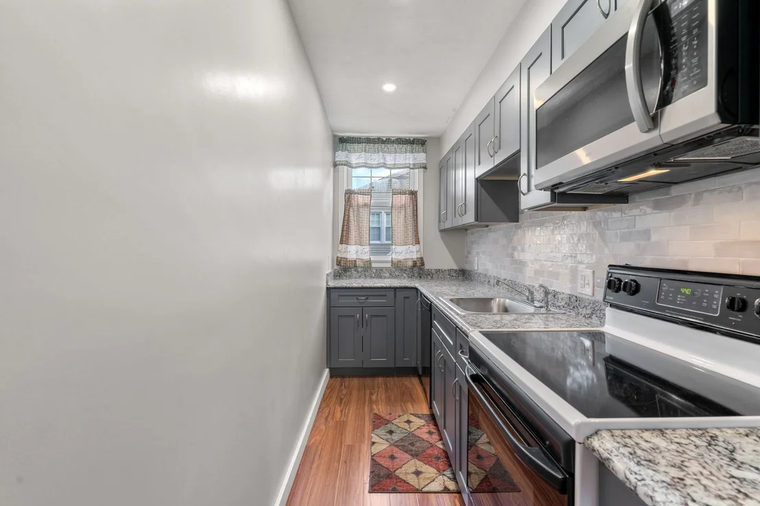 Photo of 134 Commonwealth Ave