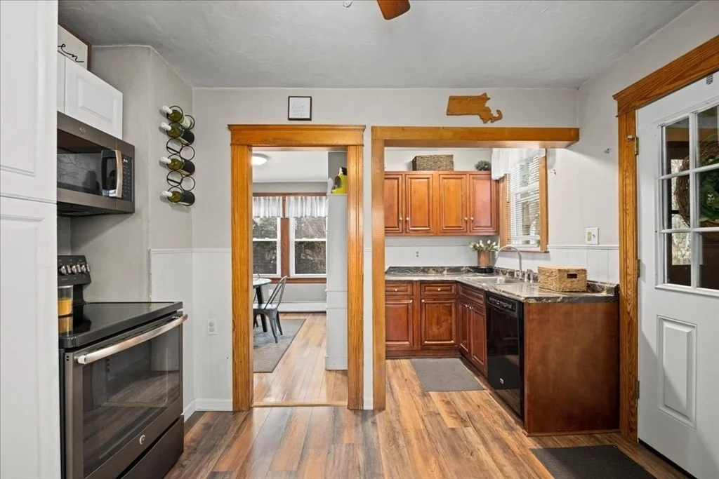 Photo of 88 Shore Dr