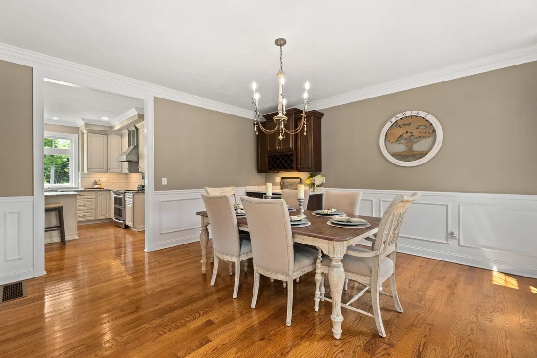 Photo of 92 Plain St W