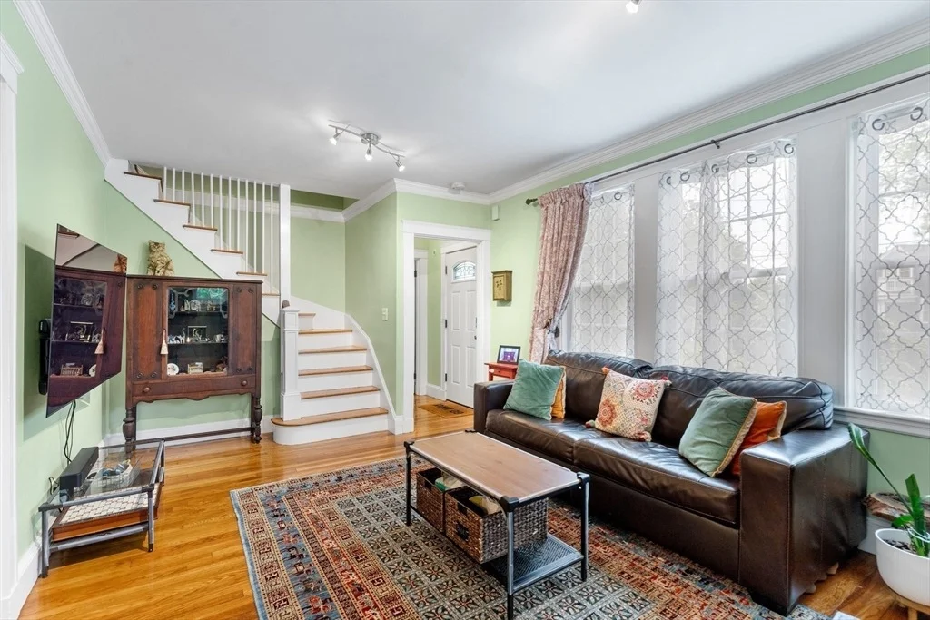 Photo of 304 Lowell Street