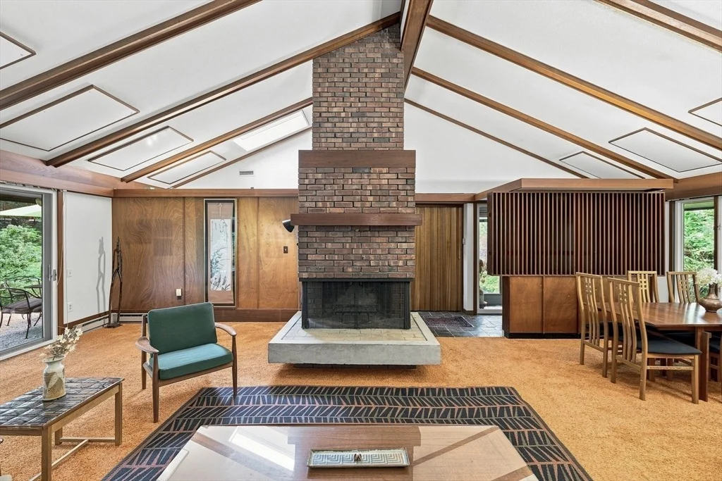 Photo of 8 Morgan Cir