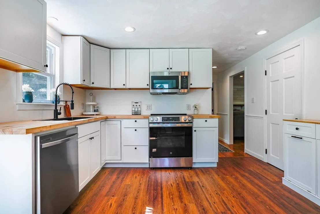 Photo of 8 Tabor Ln
