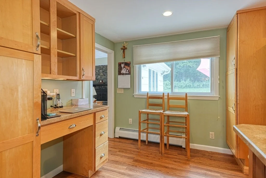 Photo of 11 Warren Dr