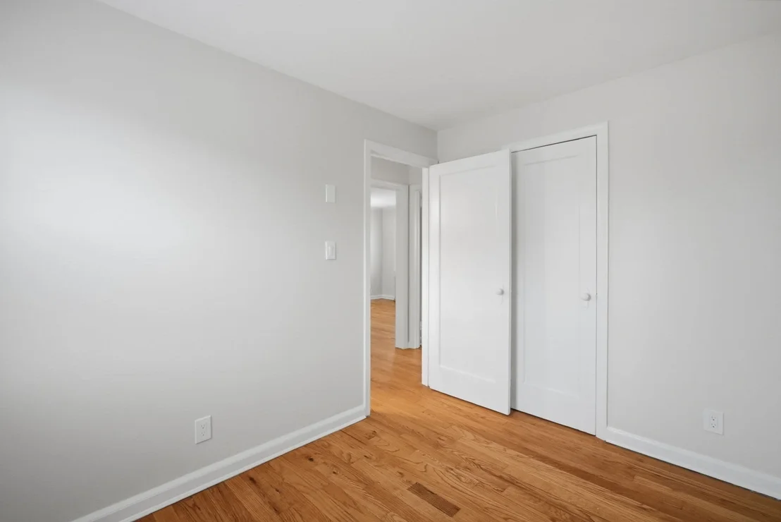 Photo of Unit 2A at 467 Cold Spring Avenue