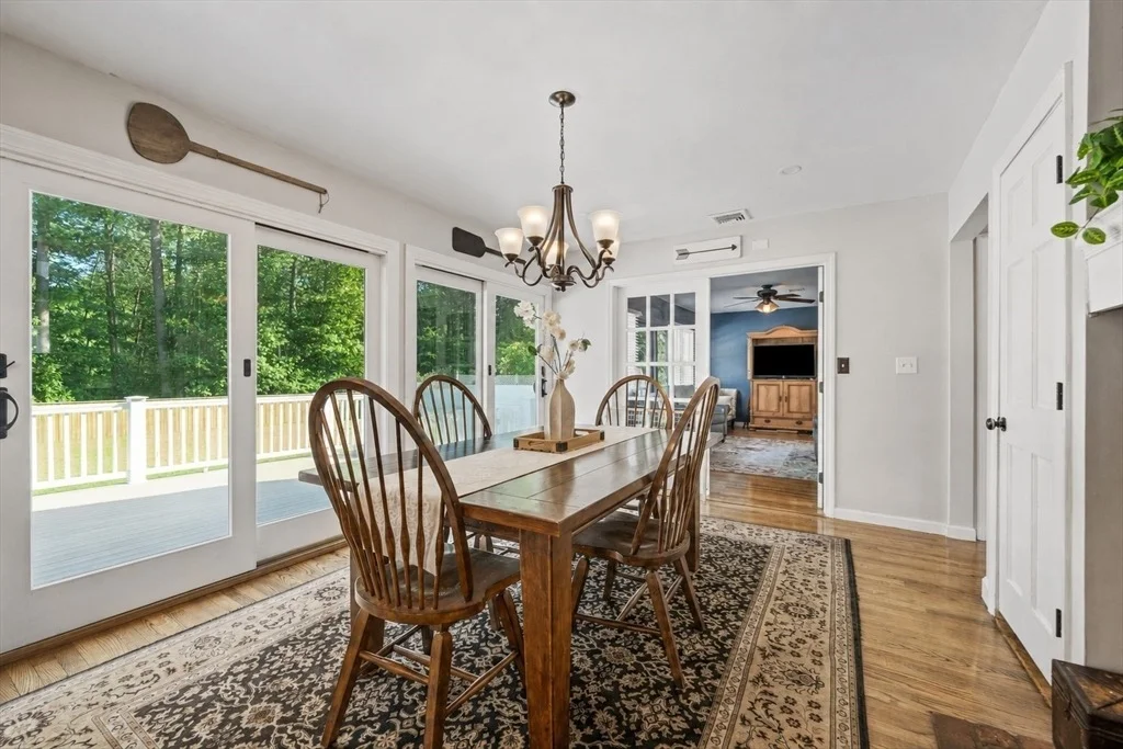 Photo of 114 Longwater Dr