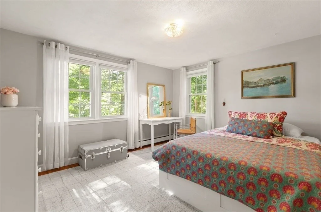 Photo of 28 Colburn Dr