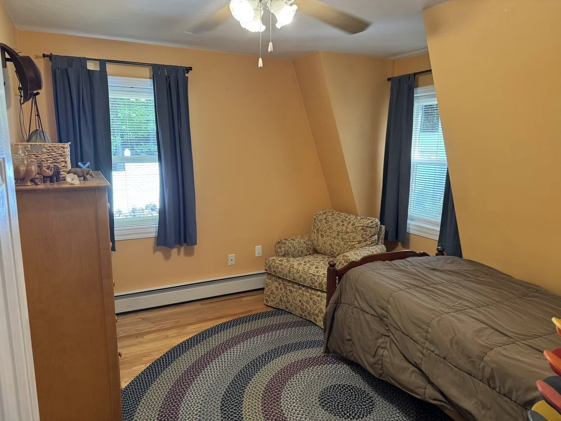 Photo of 121 Copperfield Rd
