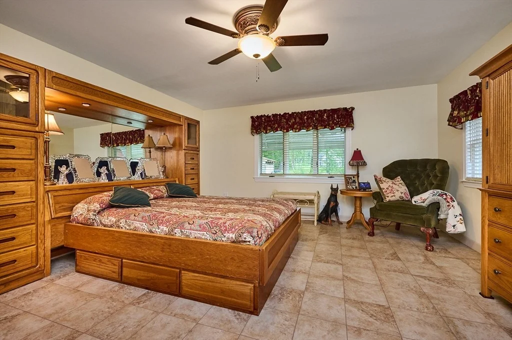 Photo of 238 Dox Rd