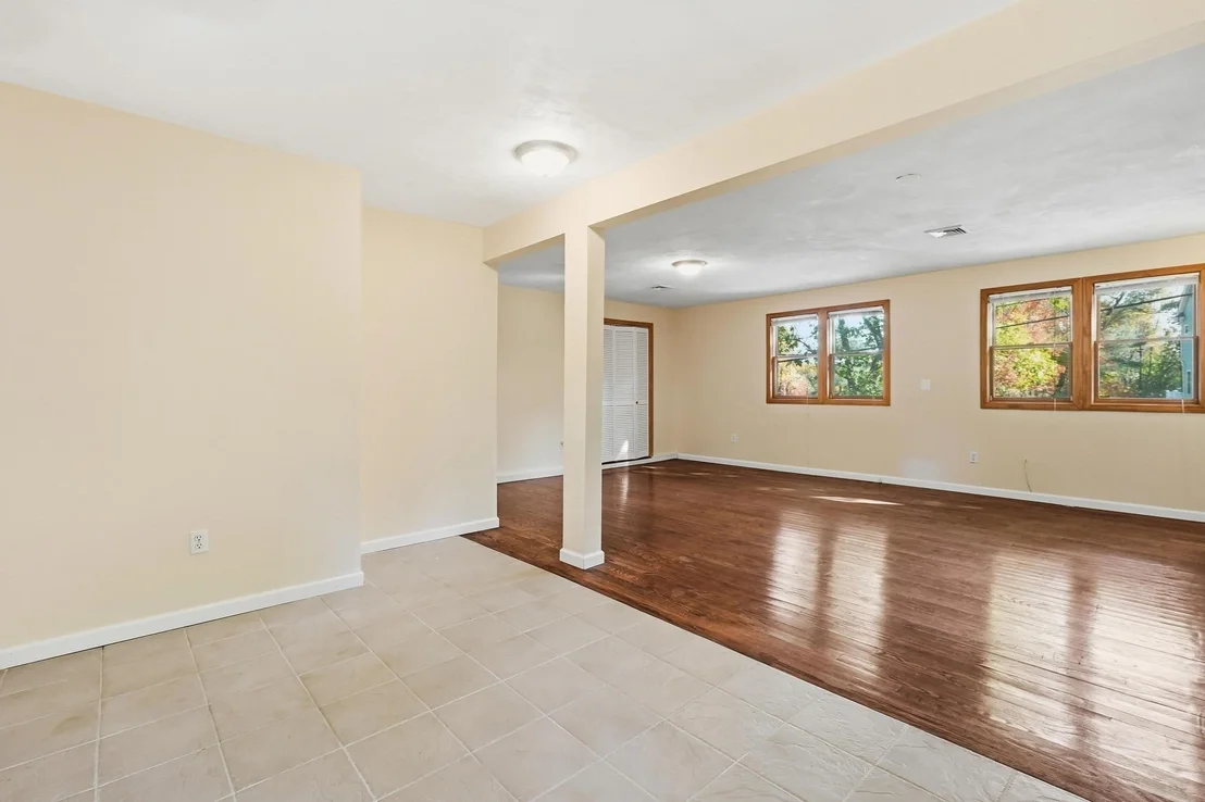 Photo of 17 Pathwood Ave