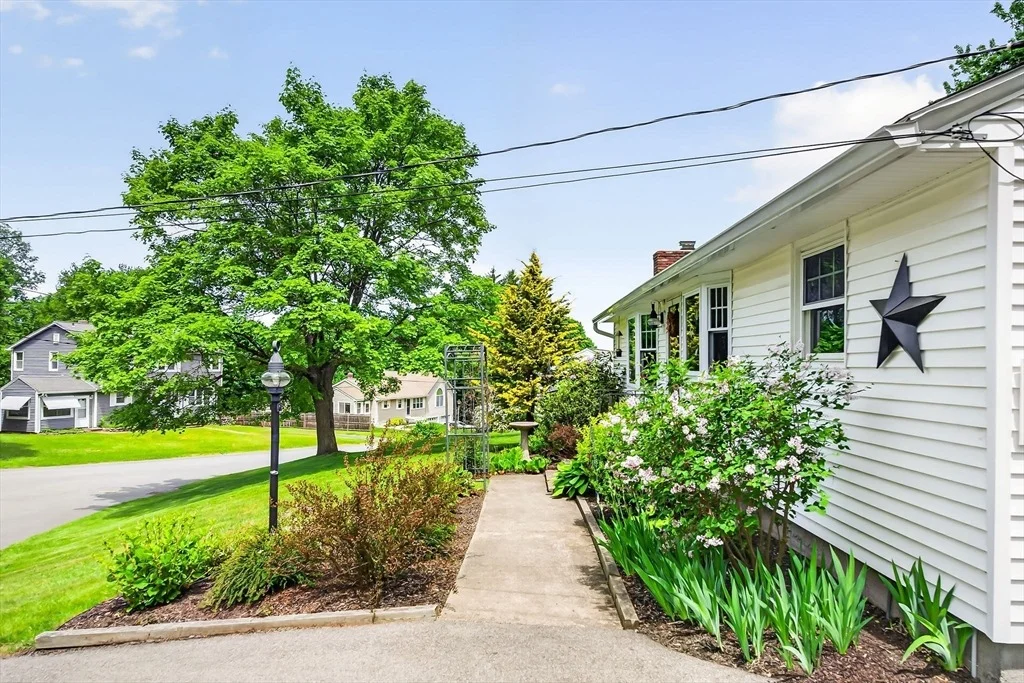 Photo of 17 Capt Peter Simpson Road
